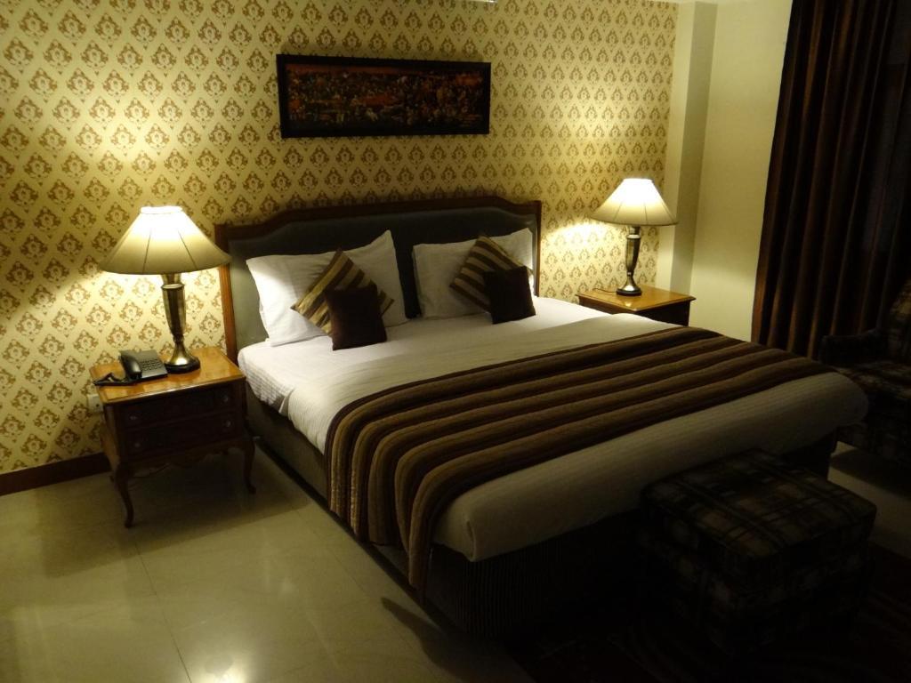 Hotel Angel Residency Greater Noida Esterno foto