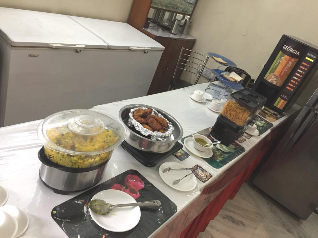 Hotel Angel Residency Greater Noida Esterno foto
